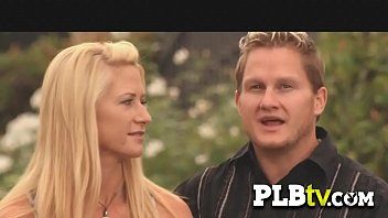 Jouer Des couples échangistes sexy partagent leurs fantasmes sexuels les plus chauds !