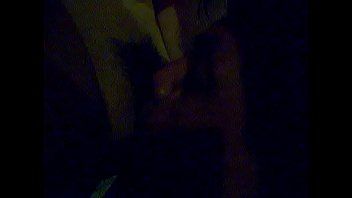 Jouer Femme mature poilue demandant une grosse bite