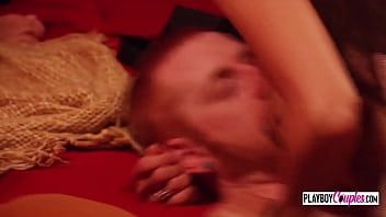 Afspelen Swingerkoppels verleggen hun grenzen in een open swinghouse