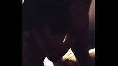 Jouer Fling au bureau mexicain : femme chaude et trio échangiste