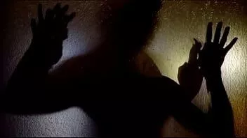 Jouer Action ou vérité sauvage pour les couples, secrets et fantasmes explorés (audio)