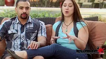 Putar Swinger babes nakal suka bercinta di depan pasangan mereka