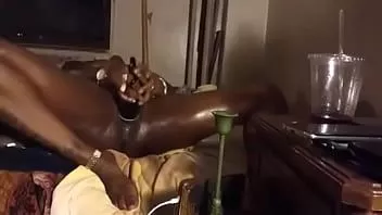 play 她唯一的规则就是做爱后只能赤脚荡秋千