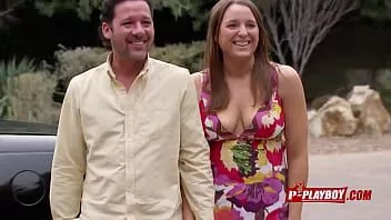 Reproducir Mandy y Matt se dirigen a su habitación para tener sexo antes de la fiesta en la ducha.