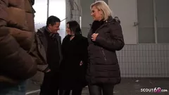 Reproducir La MILF alemana Tatjana joven y la adolescente con curvas Elisa18 en un cuarteto caliente