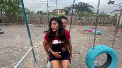 Redare Trio în parc public cu iubita mea curvă și o străină excitată