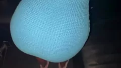 play Skinny Amateur Girl sevgilisini fetiş bir evinde paylaşıyor Swingers